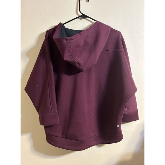 Avia sweater size large - Picture 2 of 5